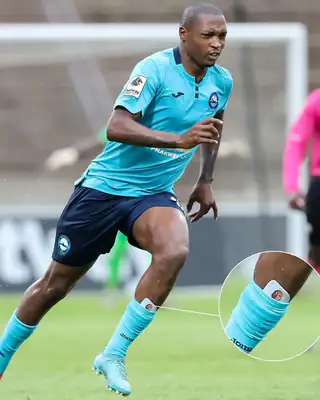 Player in match with custom pads